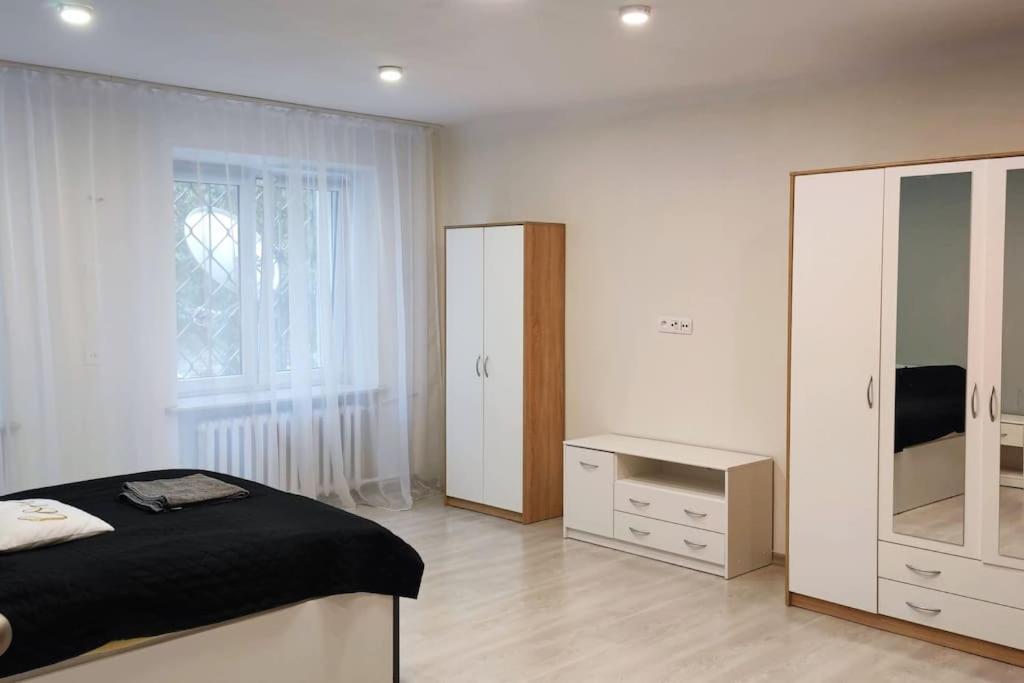 Two Room Apartment In A Prestigious Location Varsóvia Exterior foto